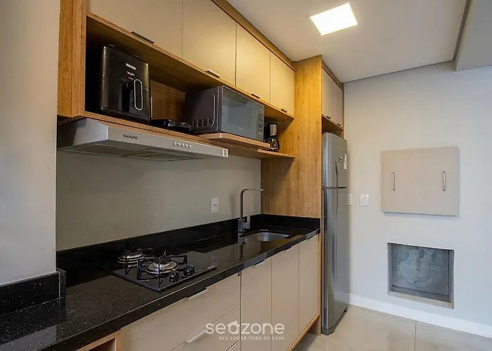 Acomodacoes Completas E Modernas Em Predio Com Academia - Mcp Apartamento Porto Alegre